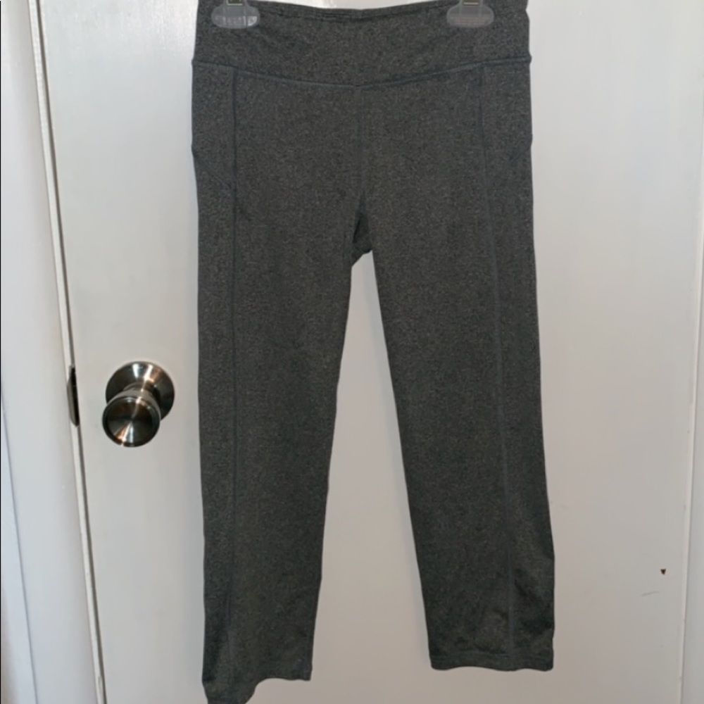 Gray, Aeropostale cropped athletic leggings.
